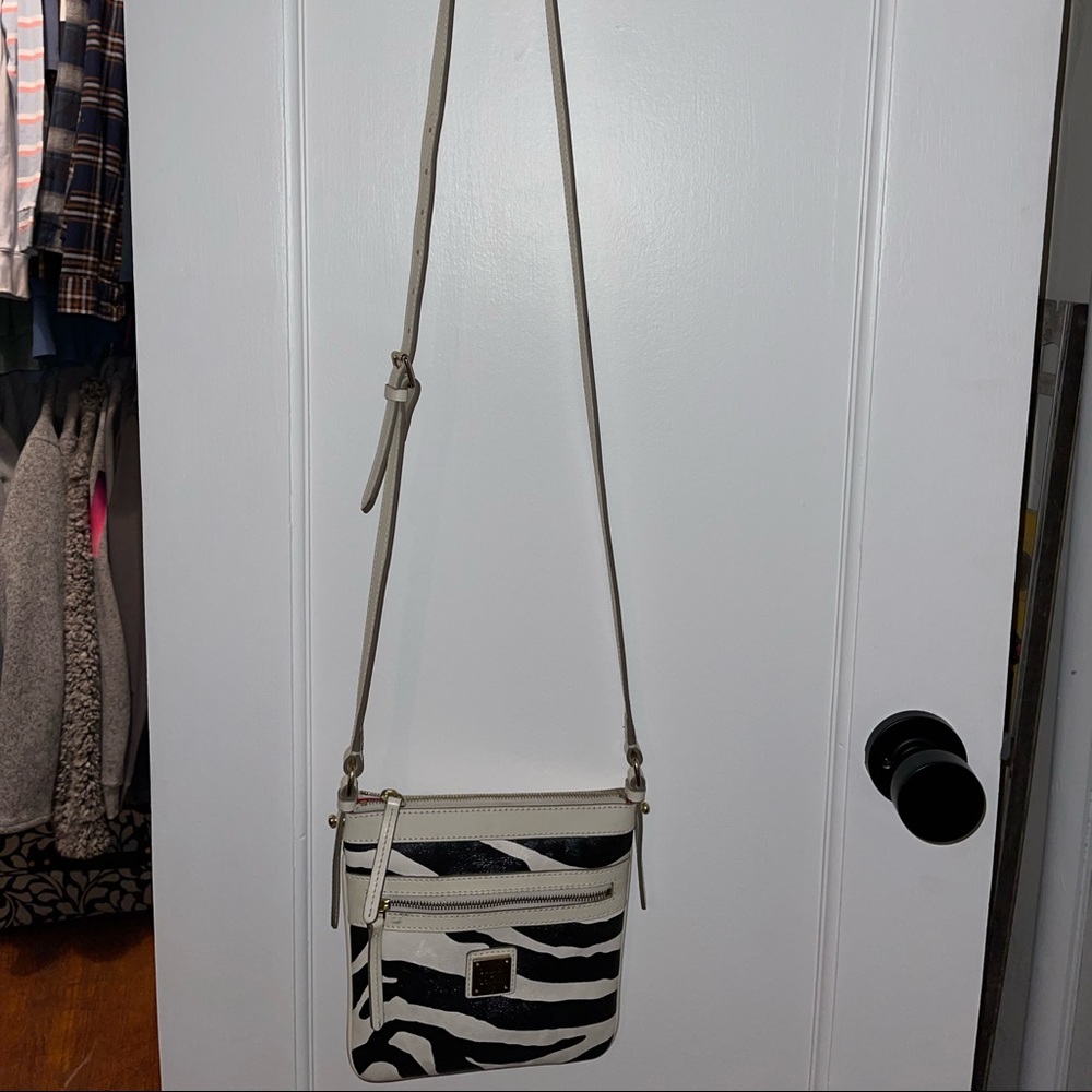 Dooney and Bourke crossbody bag